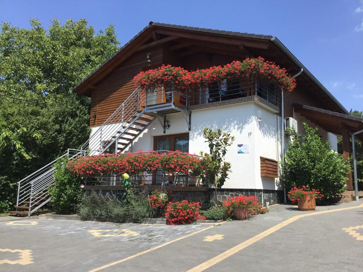 Dravecz Apartman Balatonlelle Extérieur photo