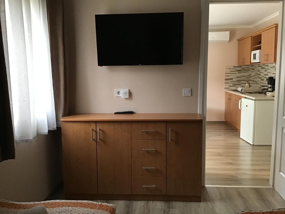 Dravecz Apartman Balatonlelle Extérieur photo