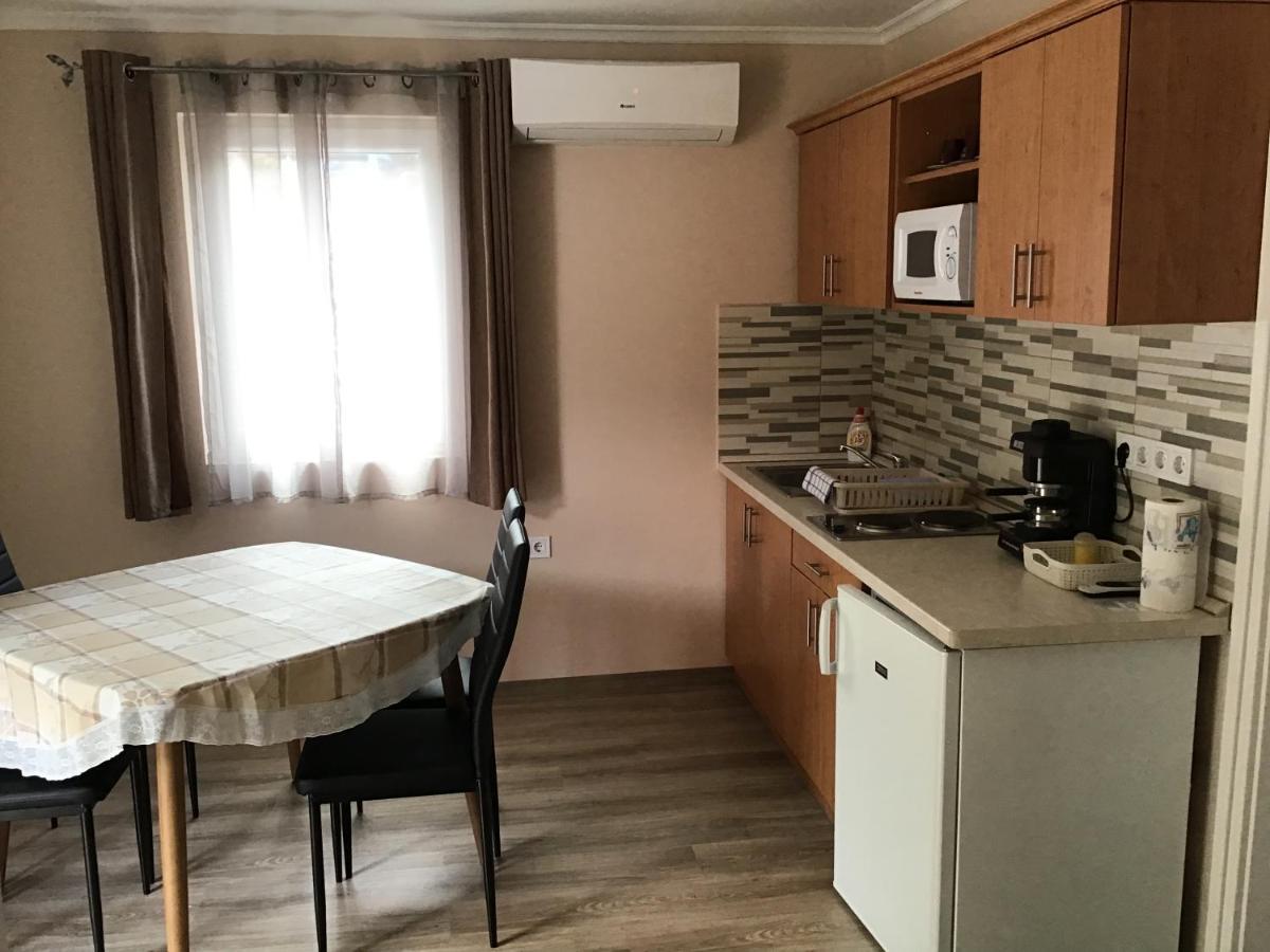 Dravecz Apartman Balatonlelle Extérieur photo